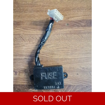 1976-79 Yamaha RD400 XS750 Fuse Box 1J7-82170-40